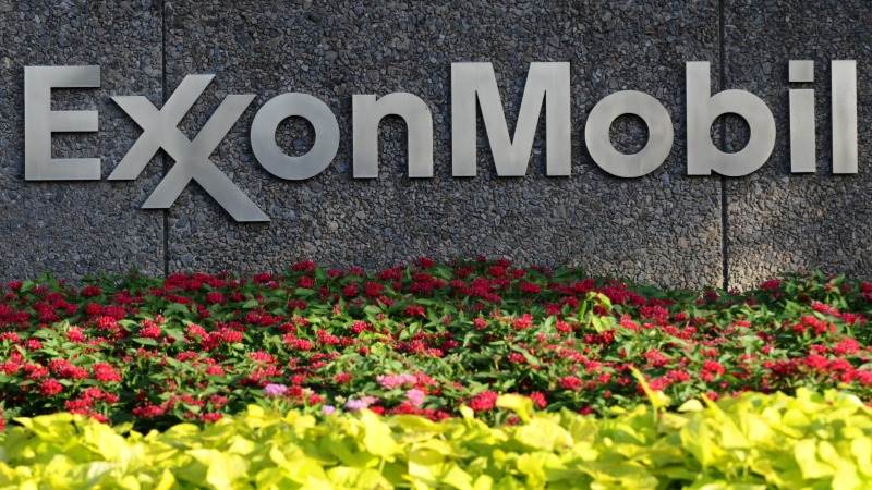 ExxonMobil’s Q4 earnings fall 40% to $7.63 billion