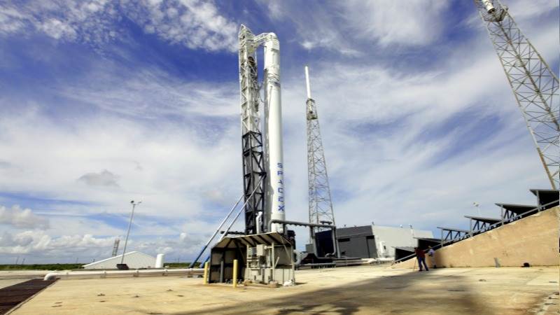 SpaceX delays astronauts’ return from ISS