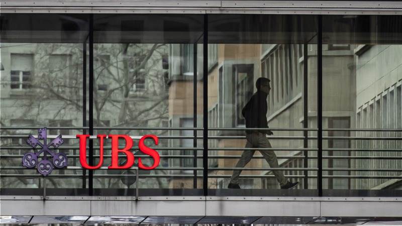 UBS posts net loss of $279 million in Q4