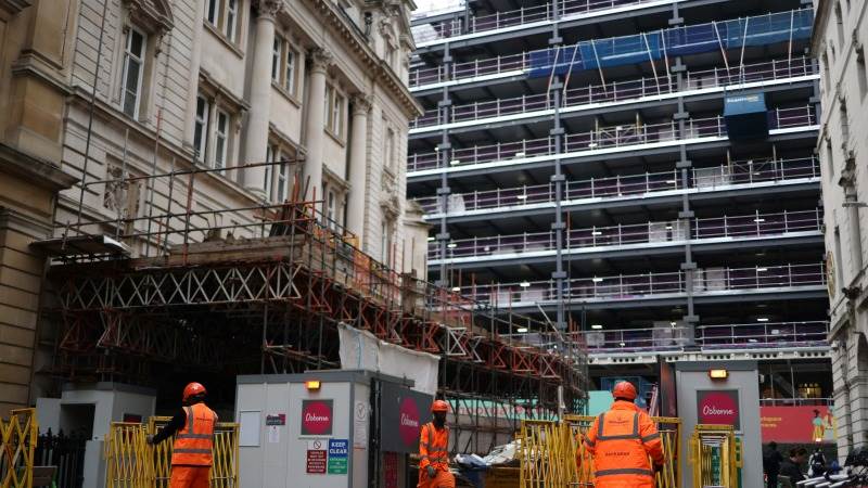 UK’s construction activity improves further in January