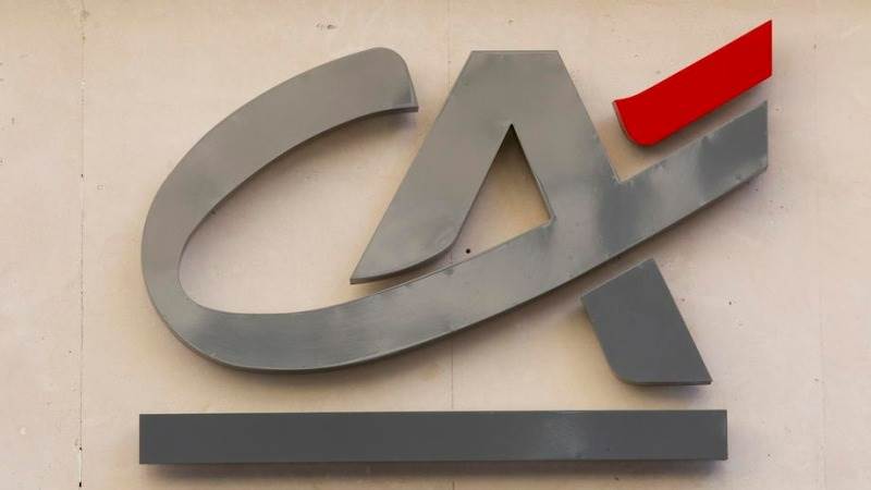 Credit Agricole’s Q4 revenues down 0.9% to €8.8B