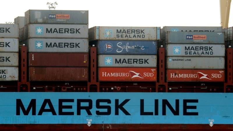 Maersk plunges 13% as it misses estimates, halts buyback