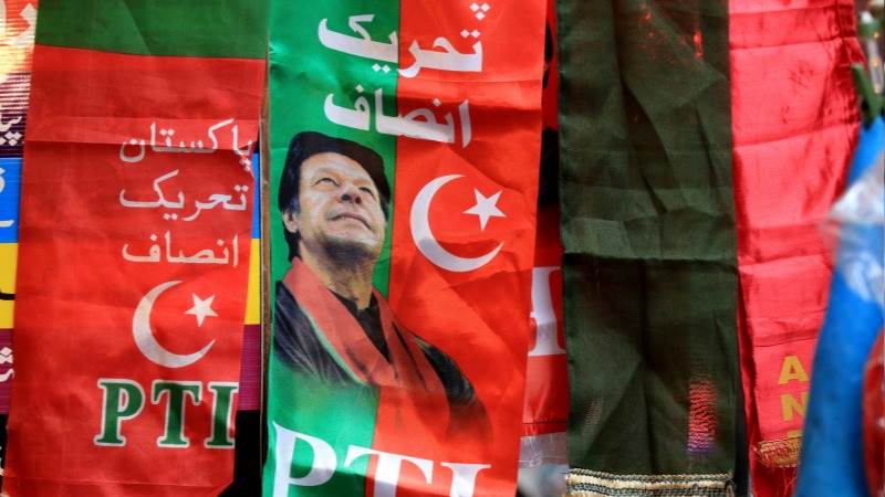 Pakistan Imran Khan’s party claims election victory