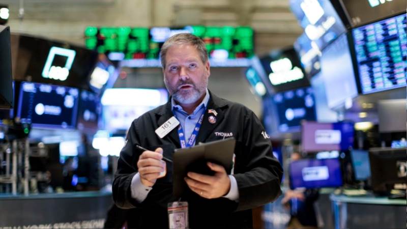 US closes mostly higher as Nasdaq 100, S&P 500 break records