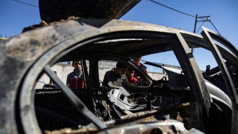 Israeli forces target police car in Rafah