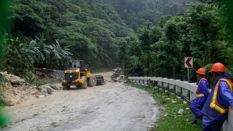 Philippines landslide death toll rises to 35