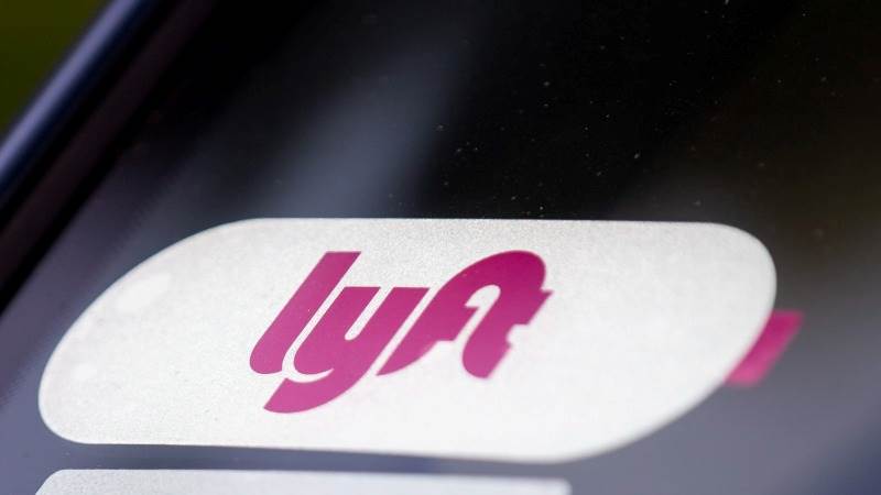 Lyft’s revenue up 4% to $1.2 billion in Q4