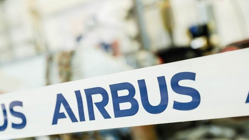 Airbus gets German military satellite contract