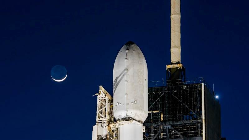 SpaceX launches Intuitive Machines’ Moon mission