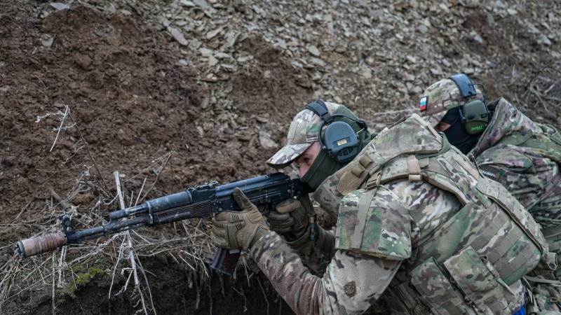 Ukraine withdraws several units near Donetsk, suffers losses