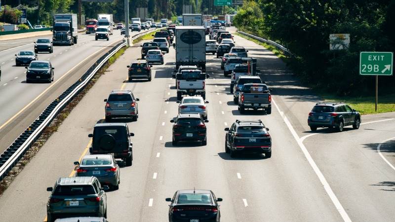 US reportedly to relax car emission limits