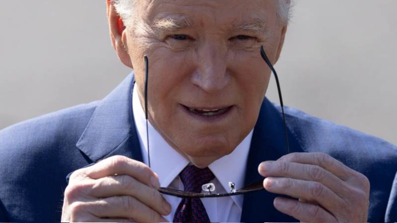 Poll: Biden keeps slight advantage despite age concerns