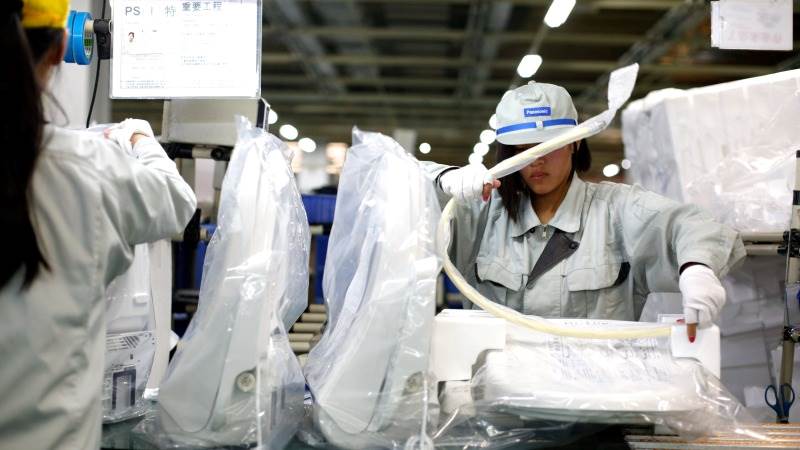 Japan’s private sector output reduces in Feb.