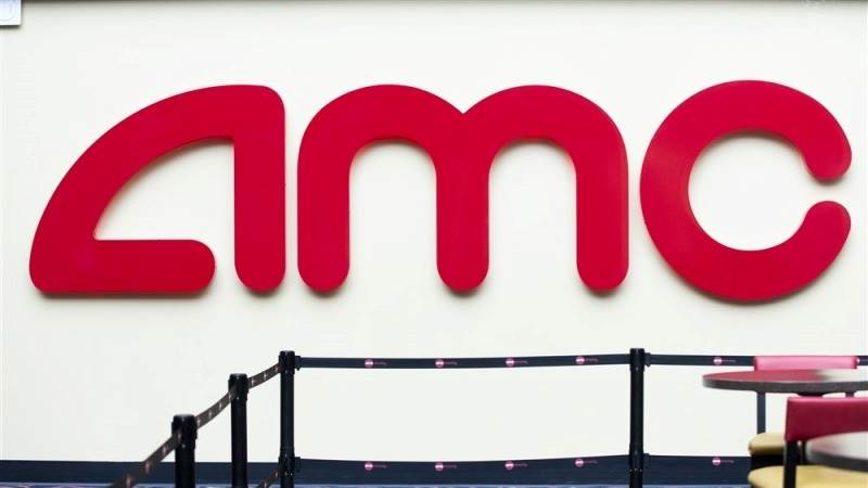 AMC dips 9% in premarket after earnings