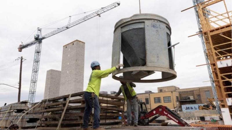 US construction spending down 0.2% in January