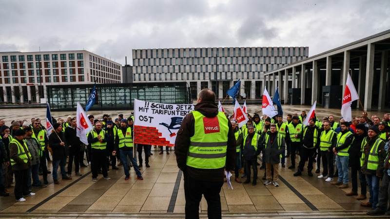 German union calls for two-day strike at Lufthansa