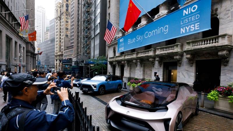 NIO’s total revenue at $2.4B, rising 6.8% in Q4