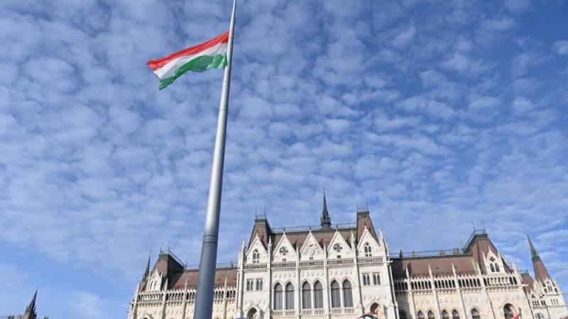 Hungarian president signs ratification of Sweden’s NATO entry