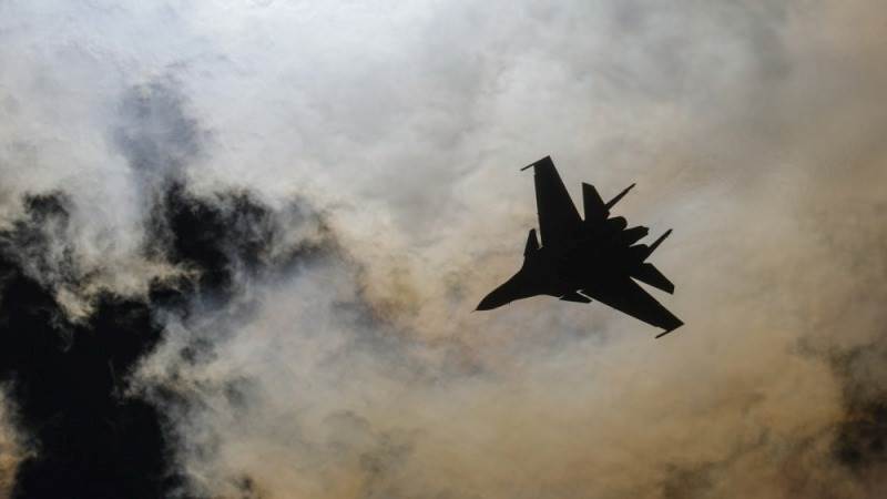 Russian Su-30 escorts three UK jets over Black Sea