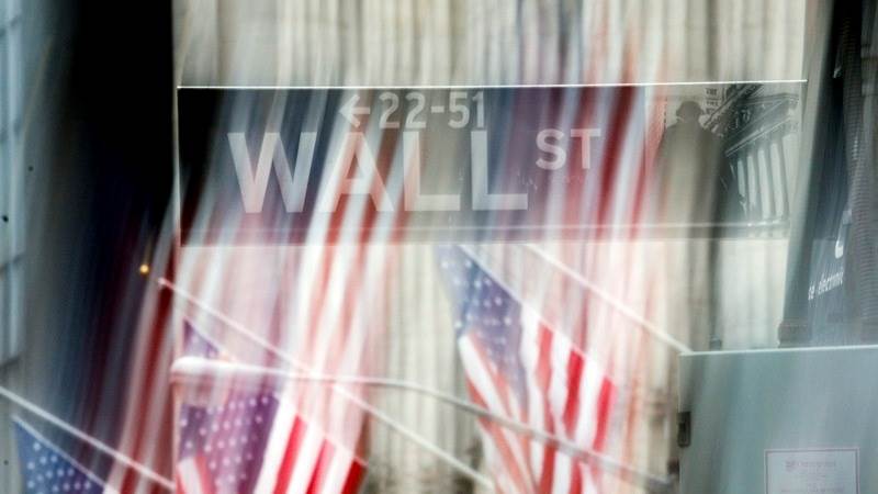 US closes sharply higher led by tech stocks, rate cuts hints