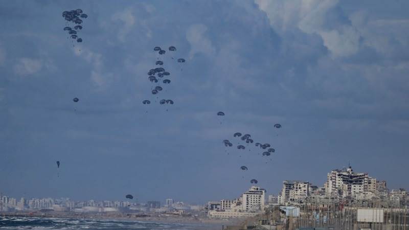 US airdrops aid into northern Gaza