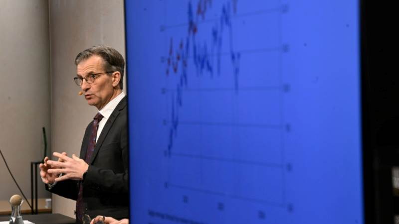 Swedish bank eyes rate cut amid positive inflation