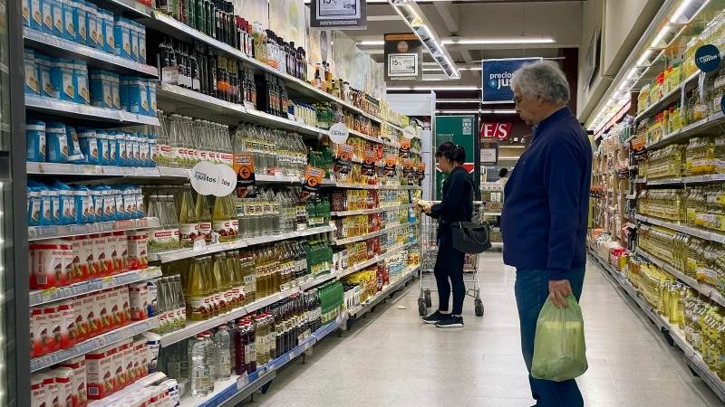 Argentina’s inflation jumps to 276.2% in February