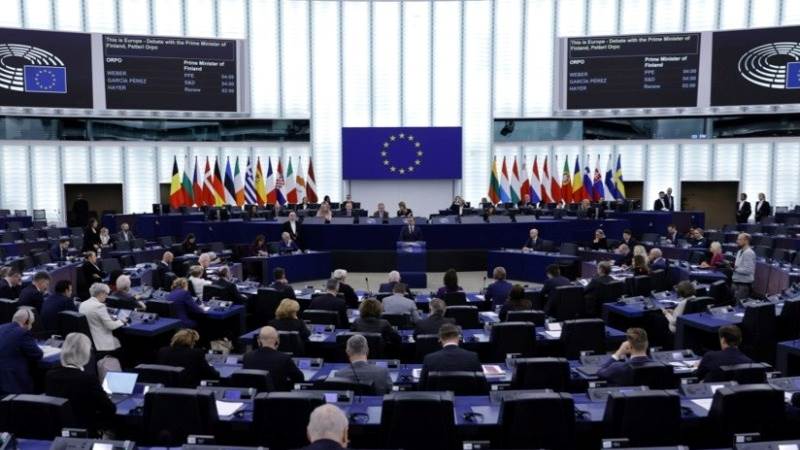 EU Parliament adopts law to regulate AI