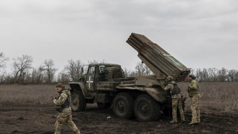 Ukraine forces hit polling stations in Kherson region