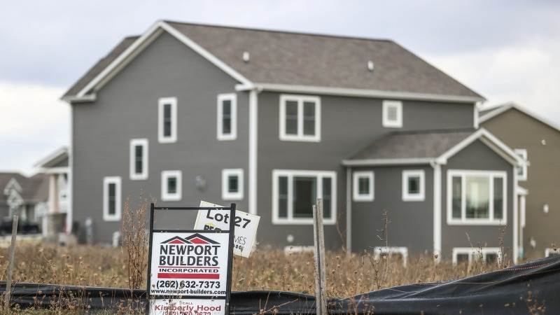 US home builder confidence improves in March