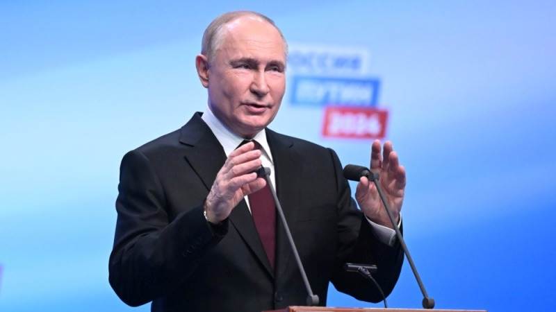 Putin vows to strengthen Russia with new regions