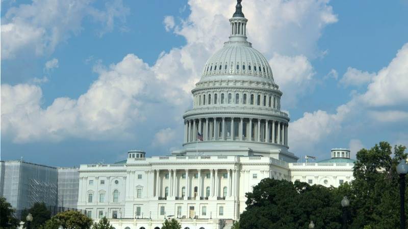 US Congress reaches deal to keep govt funded