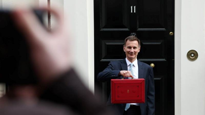 Hunt hints at October general election