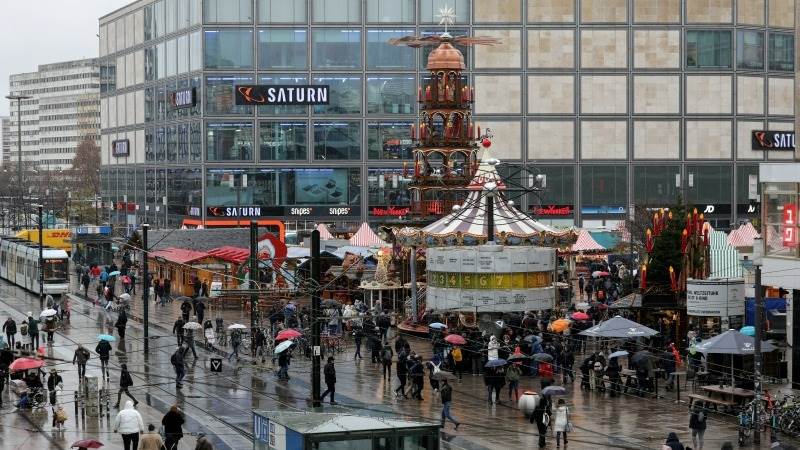 German business activity at 3-month high in March