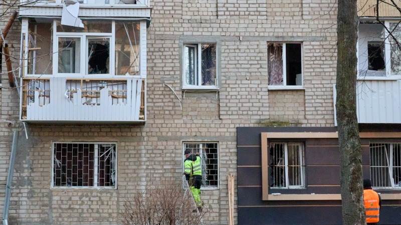 Russian assault on Kharkiv causes damage