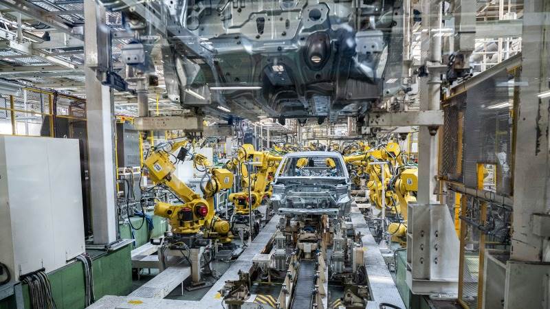 Japan’s industrial output down by 0.9% in April