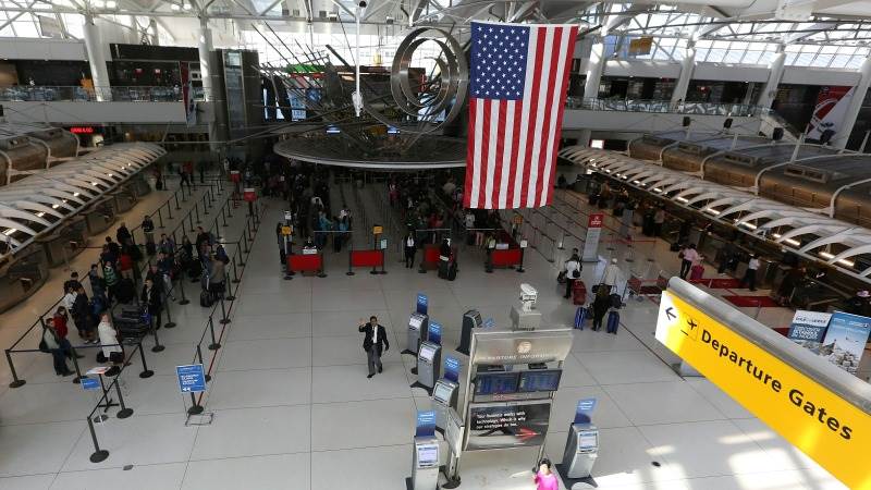 JFK airport resumes work after 4.8-magnitude tremor