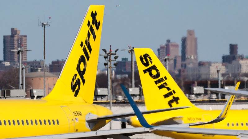 Spirit defers Airbus orders