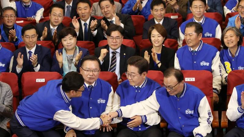 S. Korea’s opposition wins resounding majority in election