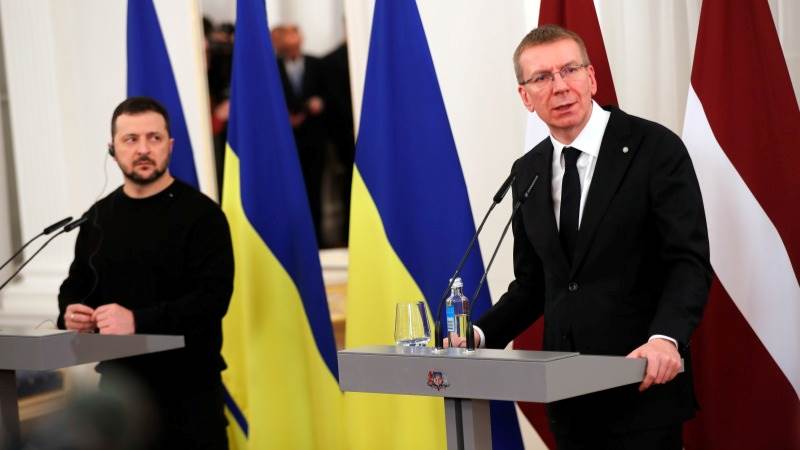 Ukraine, Latvia sign security deal