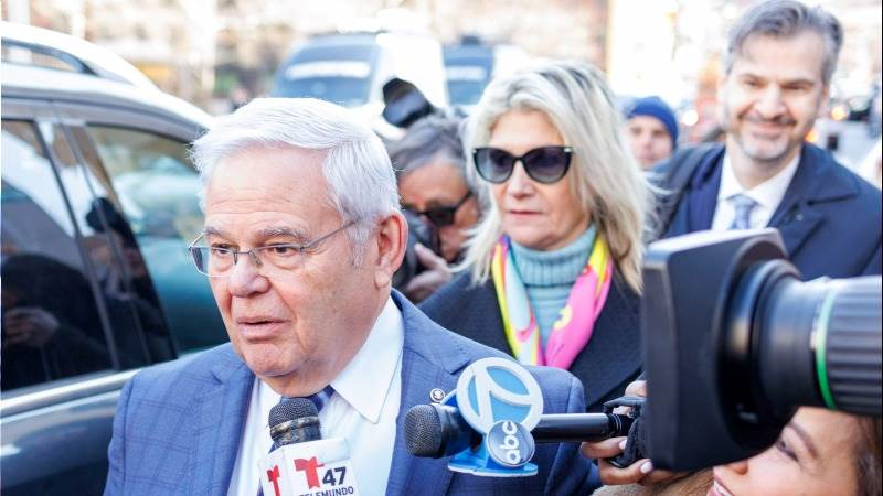 Menendez, wife to have separate bribery trials