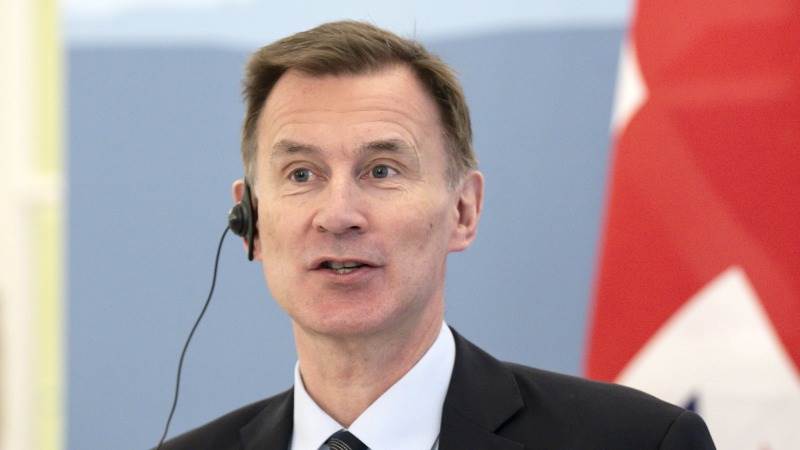 Hunt: UK economy turning a corner