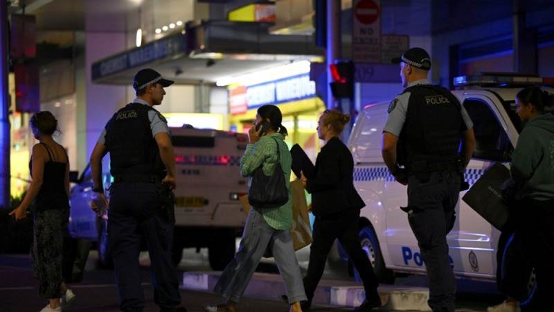 5 killed in shooting and stabbing incident in Sydney