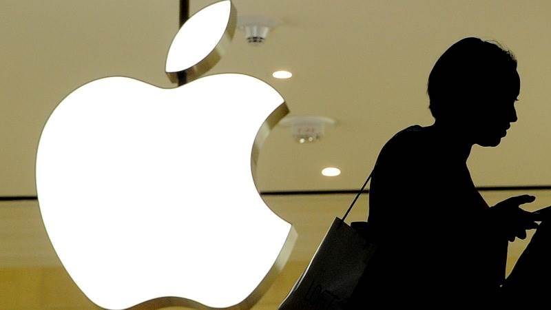 Apple CEO to enhance commitment to Vietnam during visit