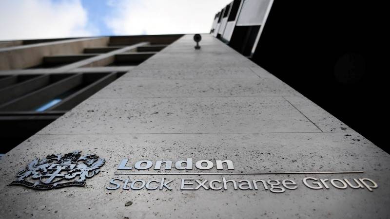 FTSE 100 closes with 1.8% drop as UK unemployment grows