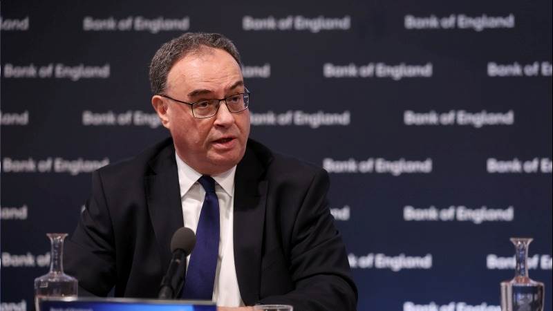 Bailey: BoE likely to cut rates over coming quarters