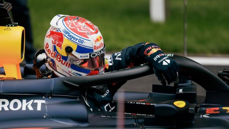 Verstappen wins Chinese Grand Prix