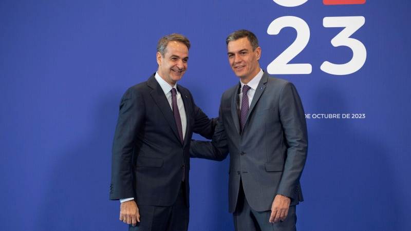 Spain, Greece reportedly face pressure on Ukraine aid