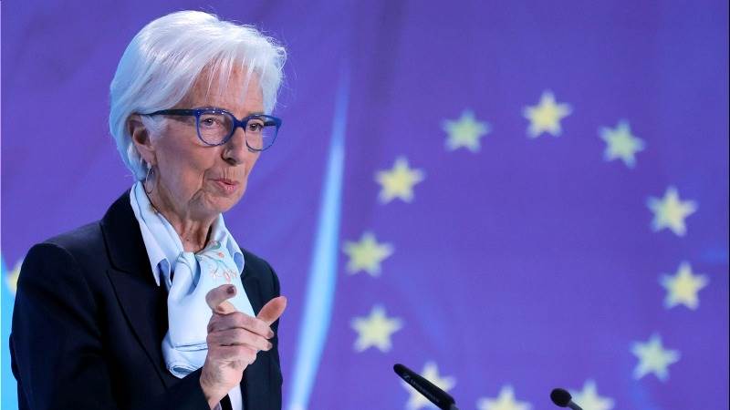 Lagarde: Global economy at turning point