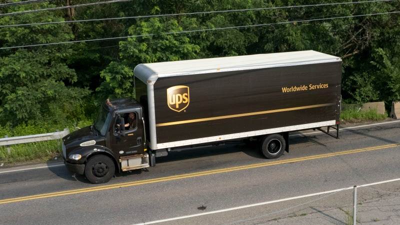 UPS posts Q1 revenue of $21.7B, down 5.3%